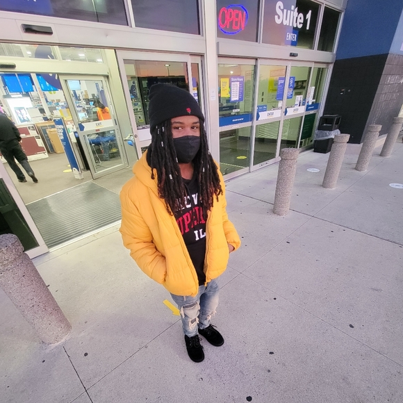 Meet your Posher, Darrien - Picture 1 of 1